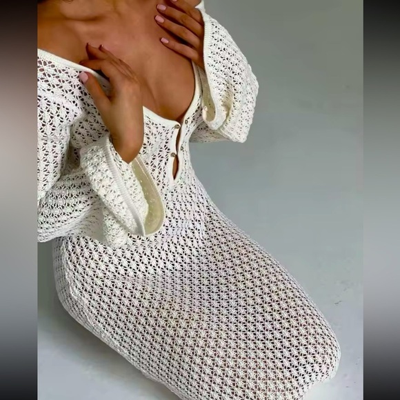 Alabaster White Long Knit Deep V-Neck HollowOut Knit Backless Evening Maxi Dress - Picture 3 of 5